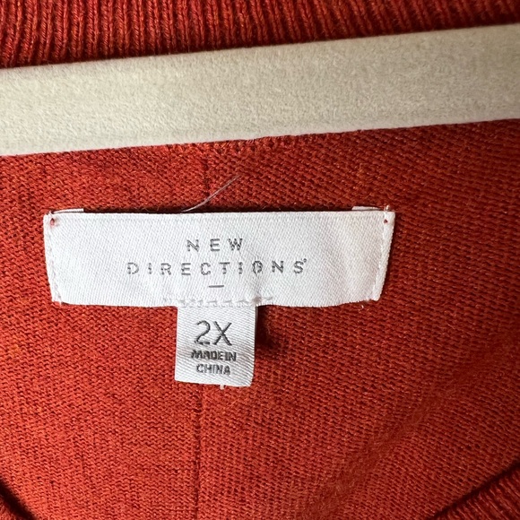 Dark Orange Sweater size 2X - Picture 2 of 3